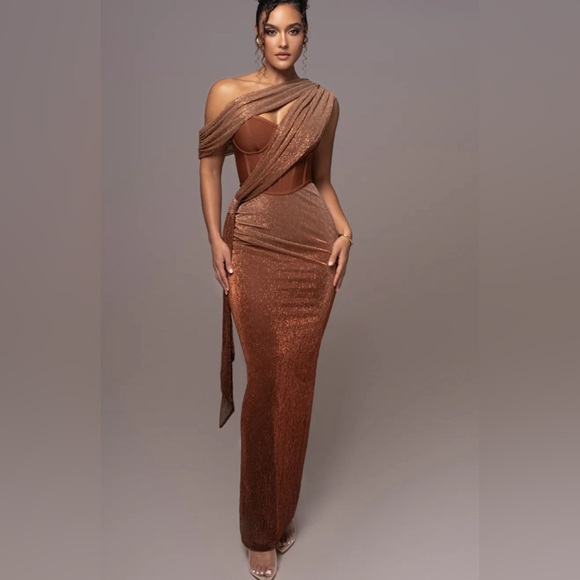 JLUXLABEL Dresses & Skirts - JLUXLABEL Formal Dress Size L